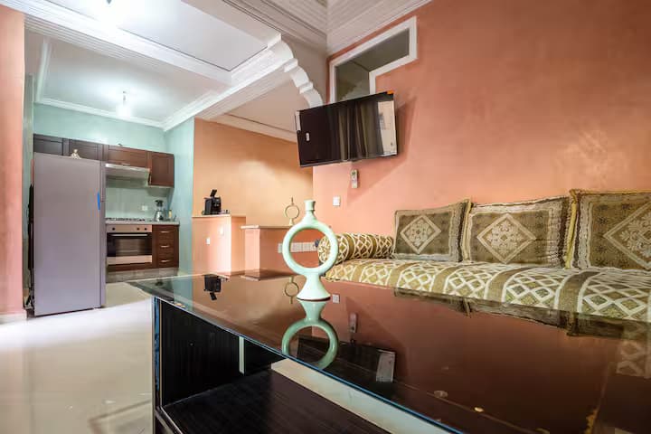 1-Bedroom Style Apartment   photo 2