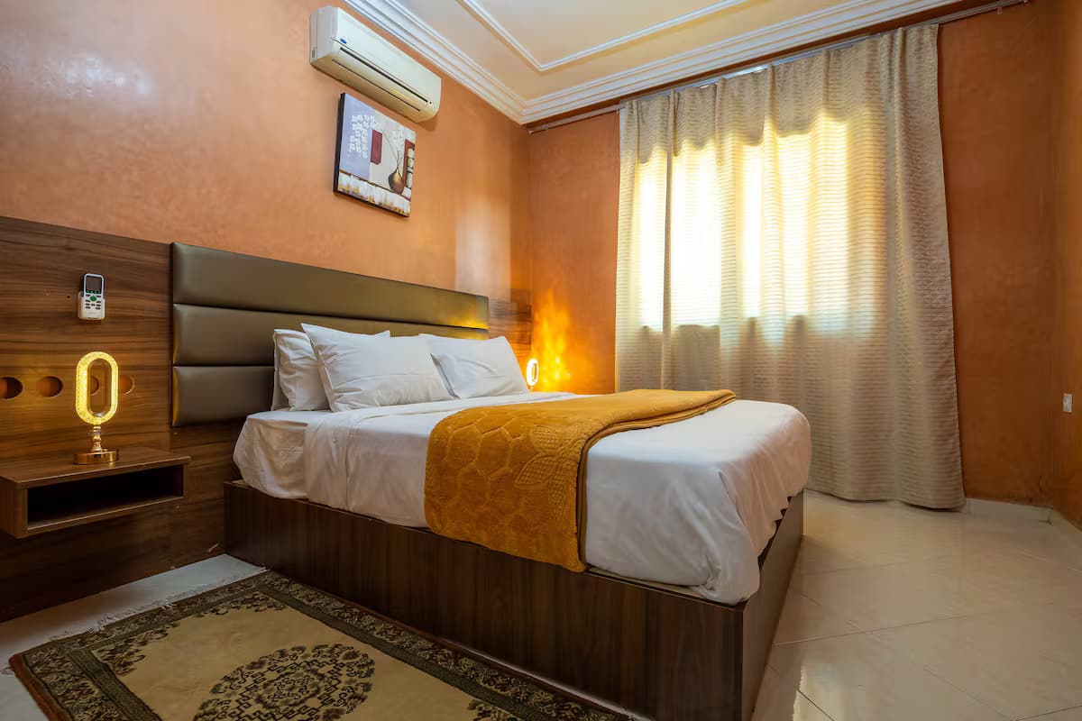 Cozy 2-Bedroom Apartment